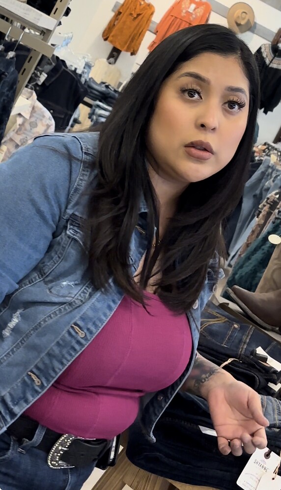 Big Booty Latina MILF in Jeans 🔥🔥🔥💎 - Tight Jeans - Forum