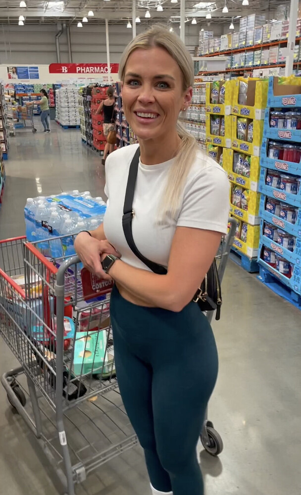 Must See 30yr Blonde Milf With A Nice Fit Body Interview Spandex