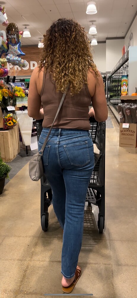 Curly Hair Milf Tight Jeans Forum