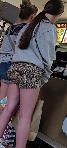 perfect teen ass in cheetah print  (25)