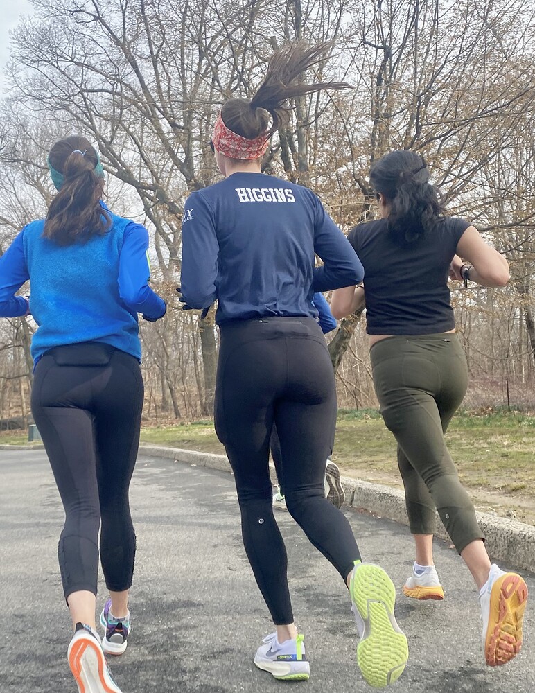 Three Amazing Asses In Yoga Pants Spandex Leggings And Yoga Pants Forum