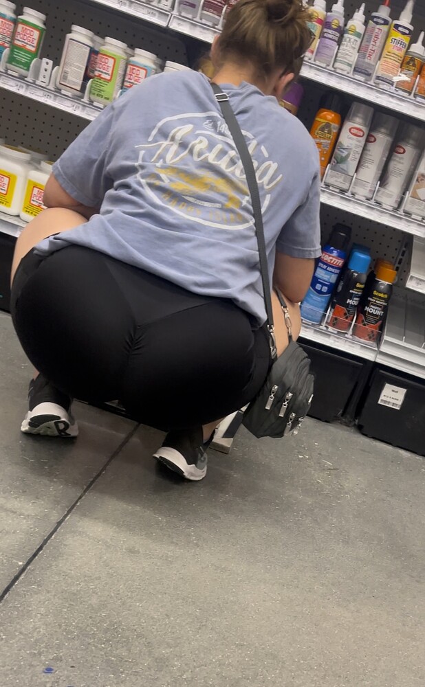 Unbelievable Pawg (bending over & squats) - Short Shorts & Volleyball - Forum