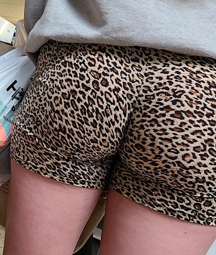 perfect teen ass in cheetah print  (46)