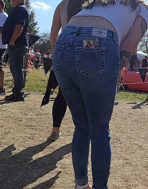 She Kept On Bending Over In Front Of Me Boobs Forum she-kept-on-bending-over-in-front-of-me-boobs-forum