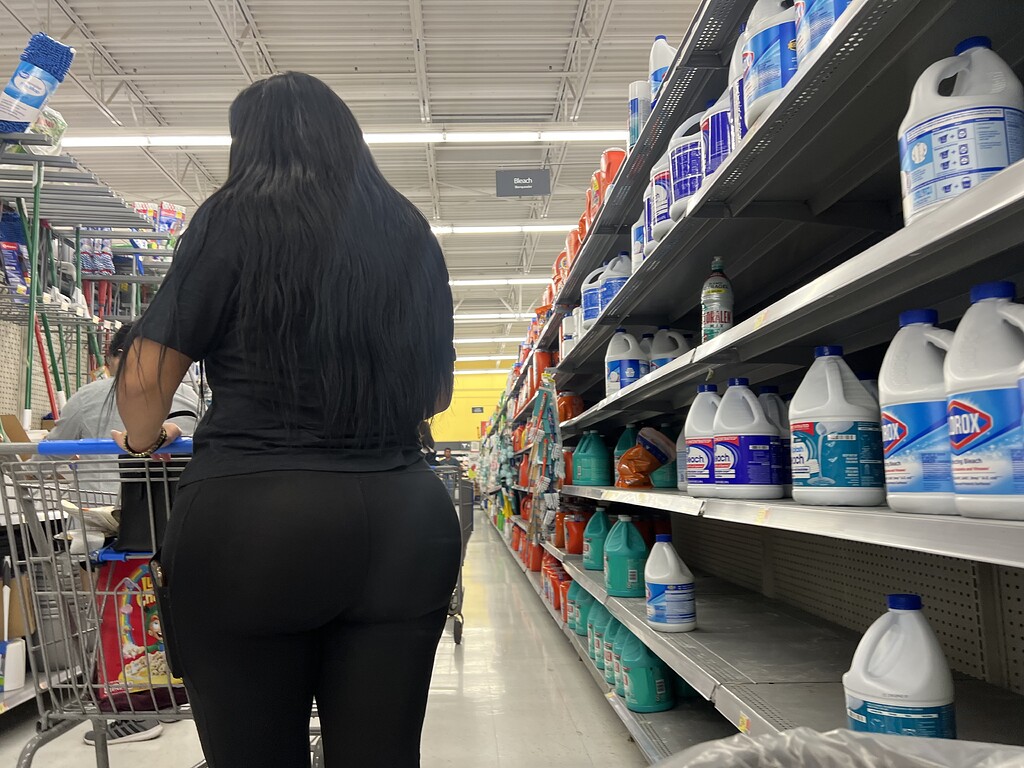 HUGE JUICY Latina BBL - Spandex, Leggings & Yoga Pants - Forum