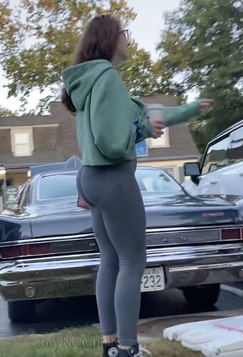 PAWG in Gray Leggings 04