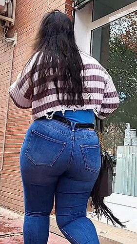 vlcsnap-2025-04-24-18h00m29s430