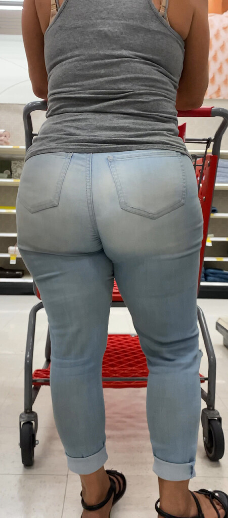 3-milfs-with-big-asses-tight-jeans-forum