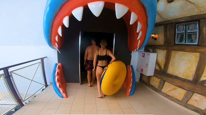 VS--YouTube-WaterslidesatAquaparkRedawithSharkSlideAquaSpinner-4’02”