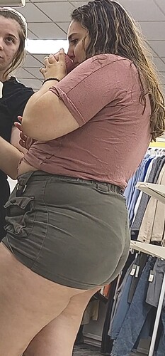 extra thicc brunette pawg (39)