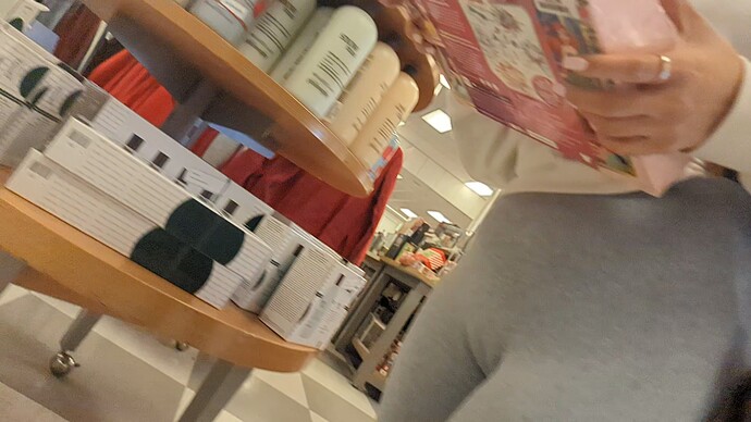 MILFShopping (21)