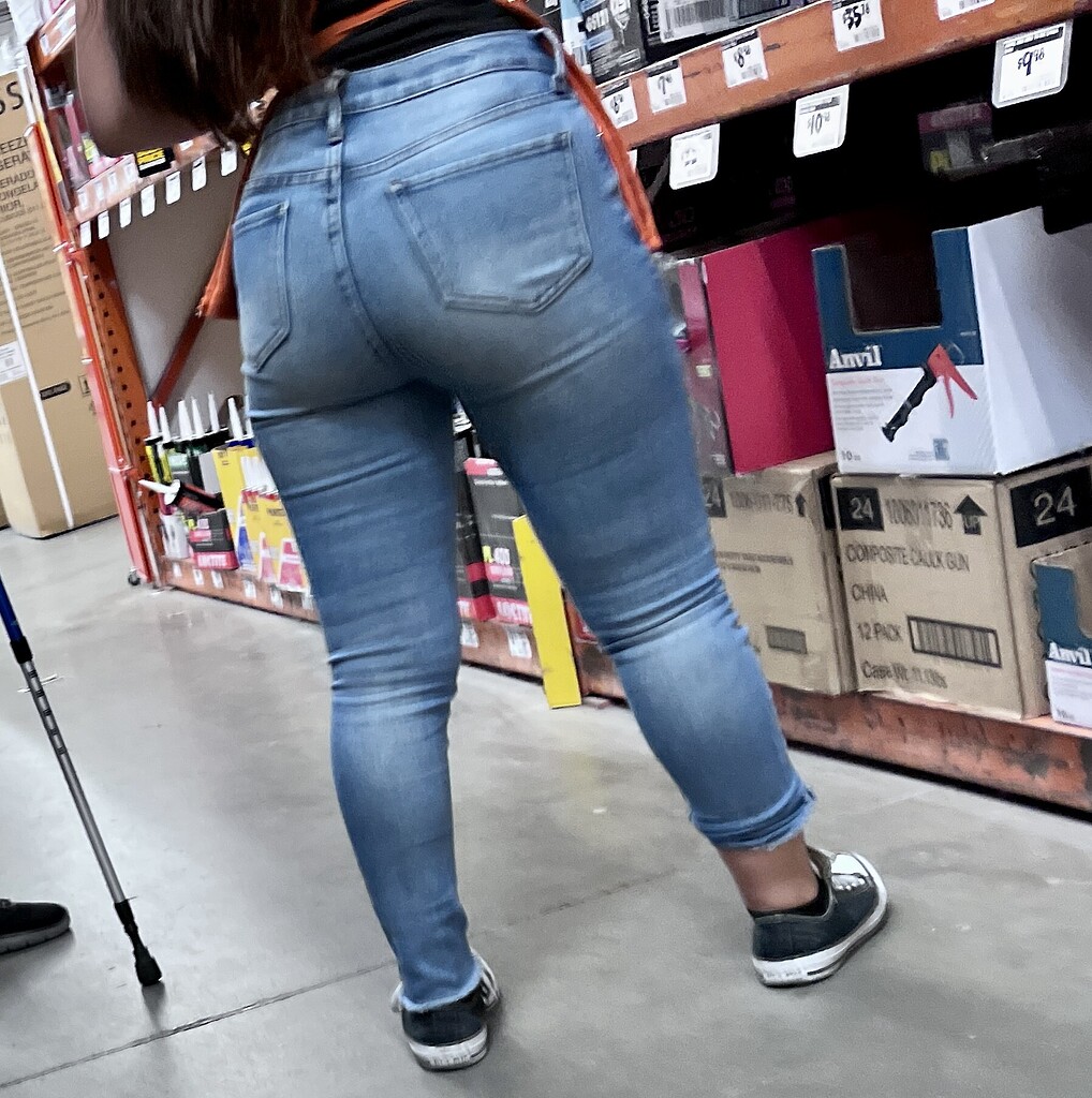 tight jeans voyeur pics