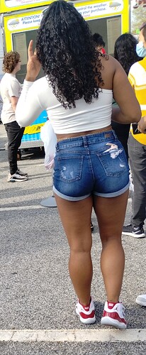 IMG_20230325_171911552_BURST005~2