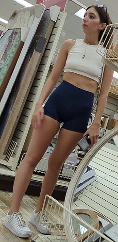 vlcsnap-2025-06-22-21h15m30s851