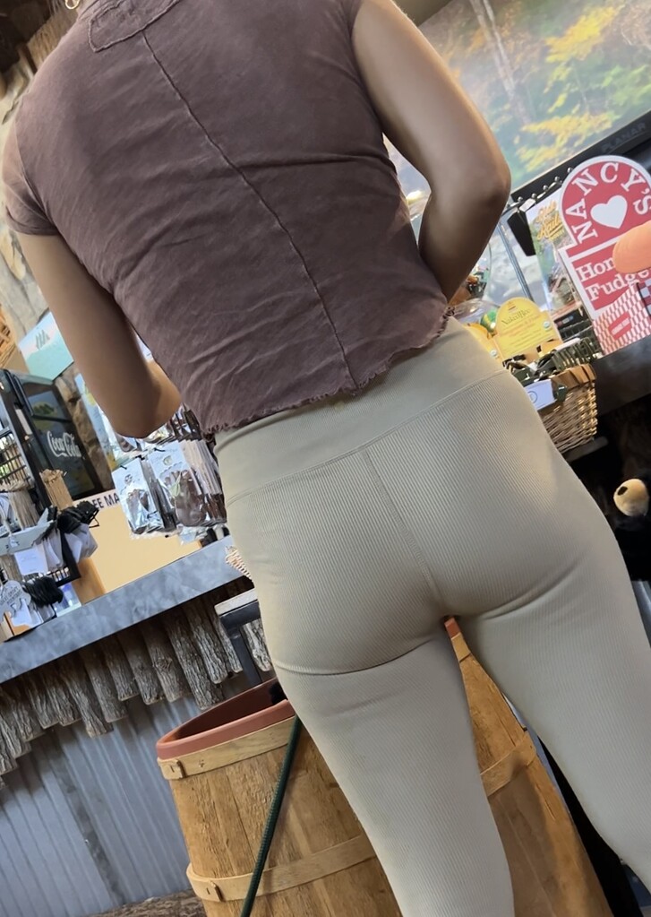 Tight ass on Asian Milf! - Spandex, Leggings & Yoga Pants - Forum
