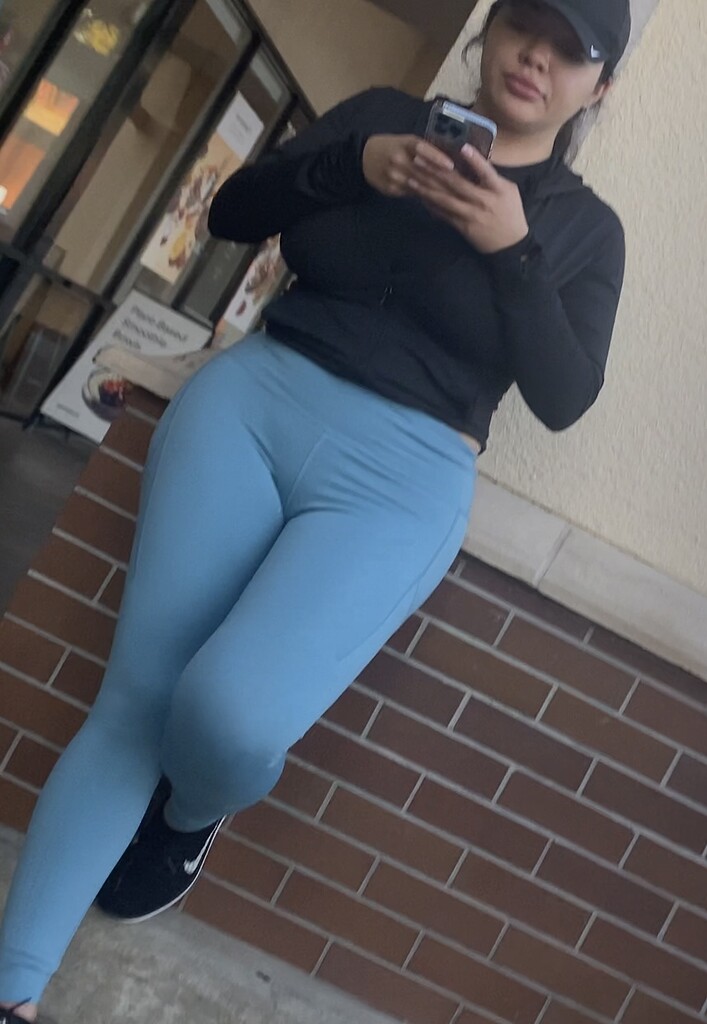 Insane fat ass big tity girl (must see 😮‍💨😴) Spandex, Leggings & Yoga