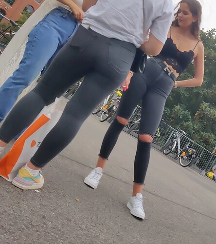 Jeans (12)