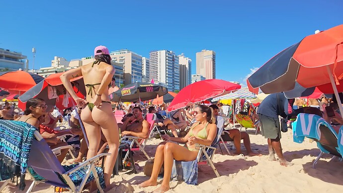 VS--YouTube-LeblonBeachsEpicCarnivalWeekisHereRiodeJaneiroBrazil20254KUHD-6’54”