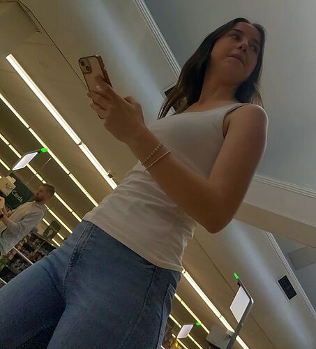 vlcsnap-2023-04-17-08h59m33s919