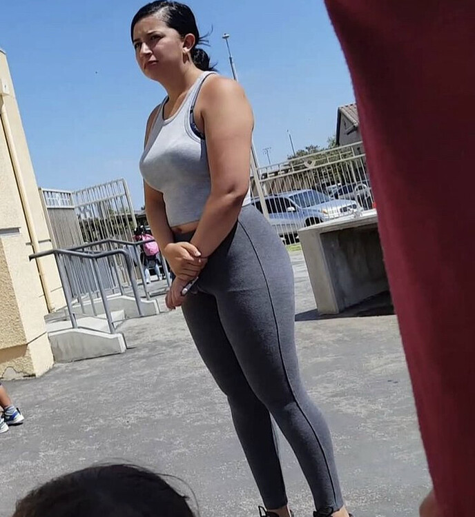 This LATINA milf had such a nice LITTLE BOOTY (VPL) - Spandex, Leggings & Yoga Pants - Forum