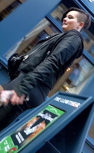 vlcsnap-2023-04-13-16h13m16s945
