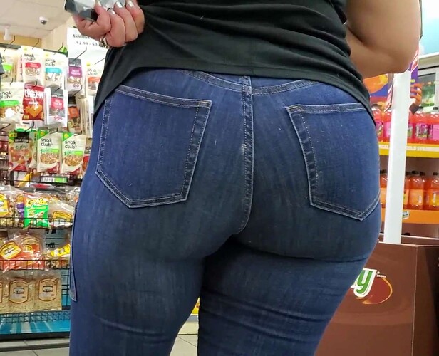 11821