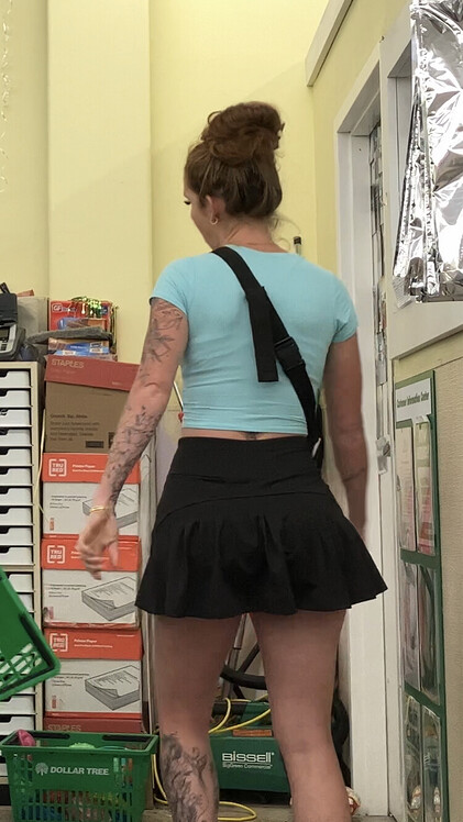 Snowbunny Pawg In A Skirt At The Dt Forum