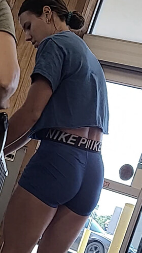 fit brunette nikepro teen (31)