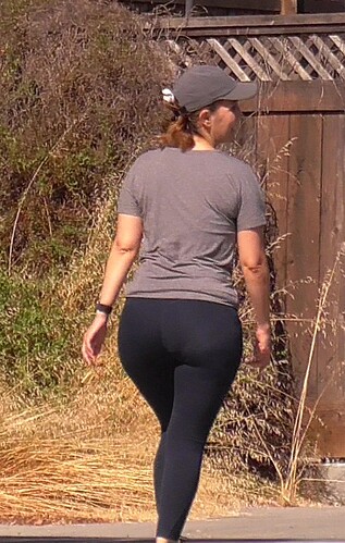 vlcsnap_wide-hips-mexican-milf-in-MV_screenshots_00134