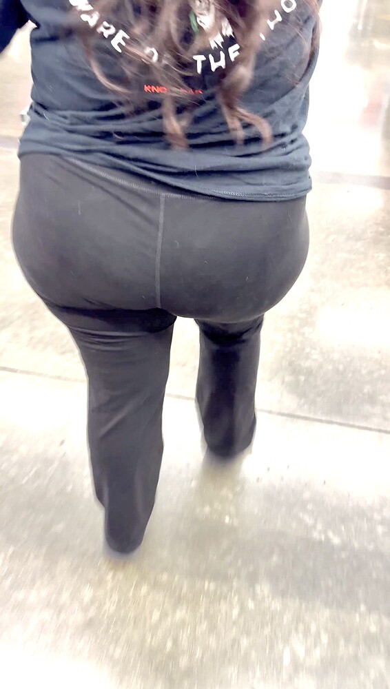 latina-bbw-milf-w-wide-ass-black-leggings-oc-with-gifs-spandex