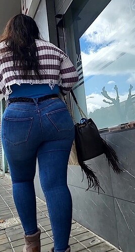 vlcsnap-2025-04-24-18h00m40s905