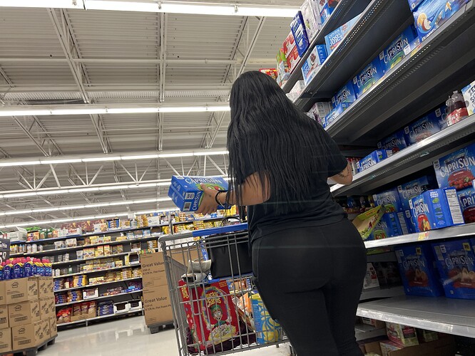 HUGE JUICY Latina BBL - Spandex, Leggings & Yoga Pants - Forum