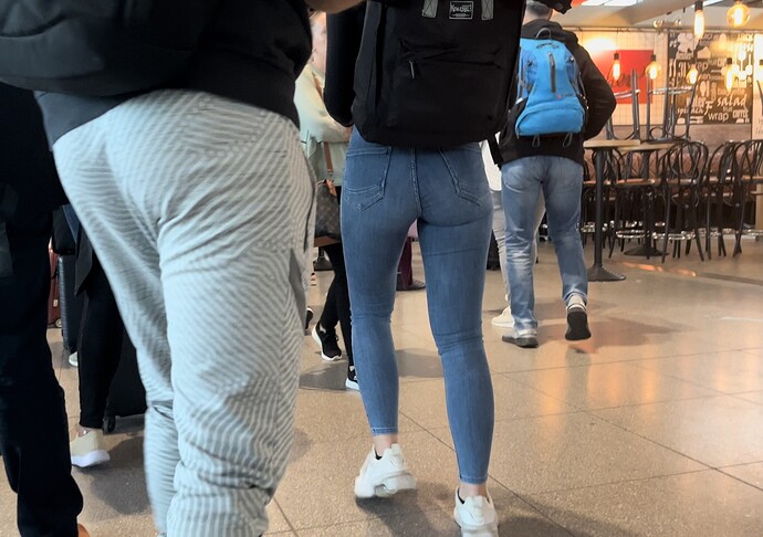 Somewhere at the airport, tight jeans - Forum