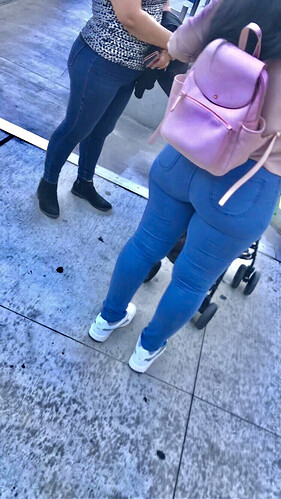 WindyCity Wide Hip Wide Booty Latina MILF (POST #1) - Tight Jeans - Forum