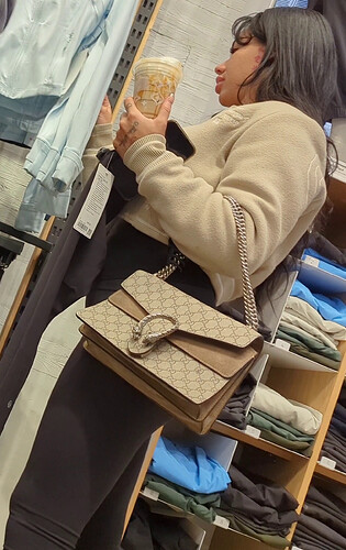 vlcsnap-2025-01-12-01h40m17s656