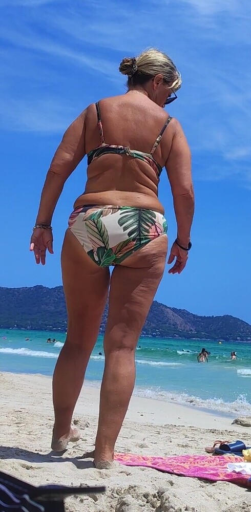 Sexy Beach Gilf Part 2 Sexy Tanned Ass And Boobs Bending In Bikini sexy-beach-gilf-part-2-sexy-tanned-ass-and-boobs-bending-in-bikini