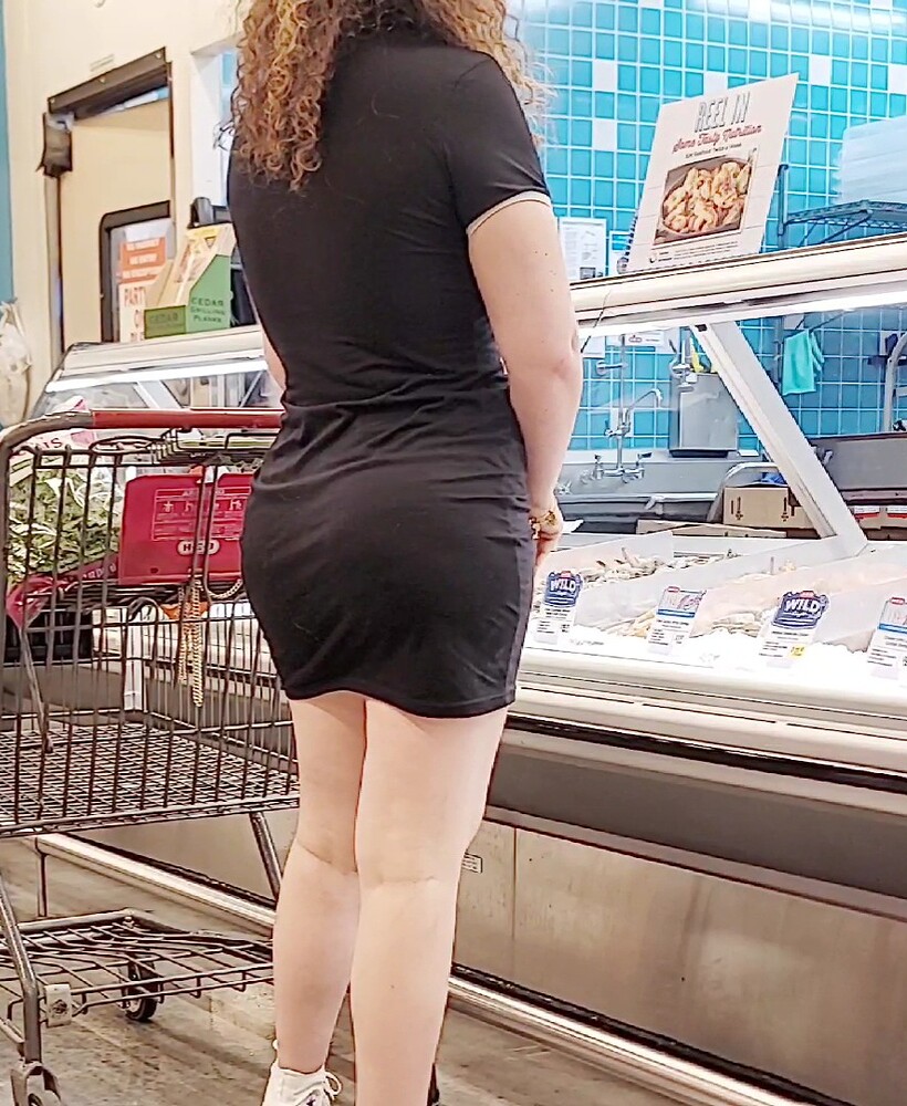 Booty In Nice Tight Dress Booty Forum