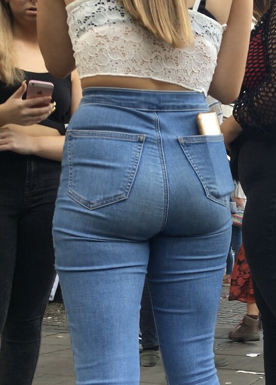 tight-stretch-jeans-on-the-street-tight-jeans-forum