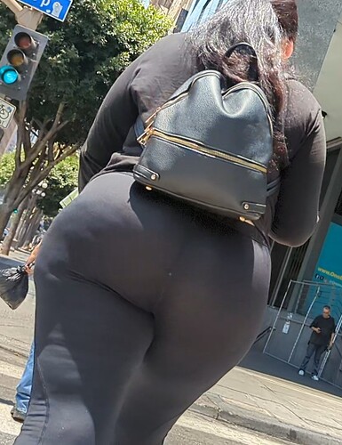 HugeButt (20)
