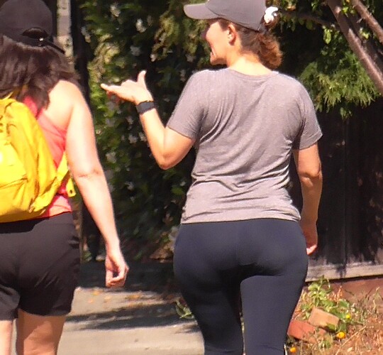 vlcsnap_wide-hips-mexican-milf-in-MV_screenshots_00124