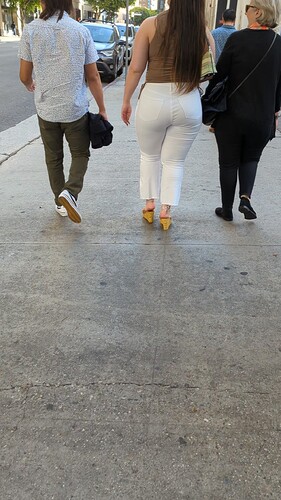 BigCuloWhite (7)