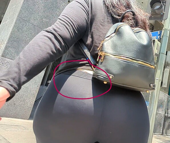 HugeButt (32)