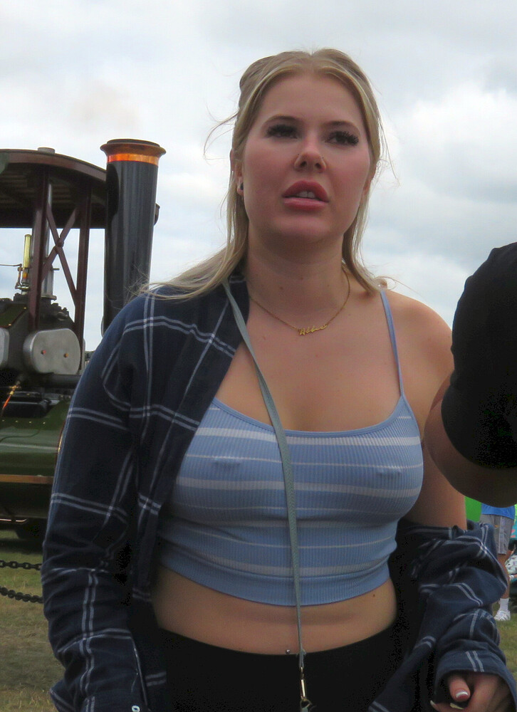 Blond with Pierced Nips through a tight top, First Post boobs Forum
