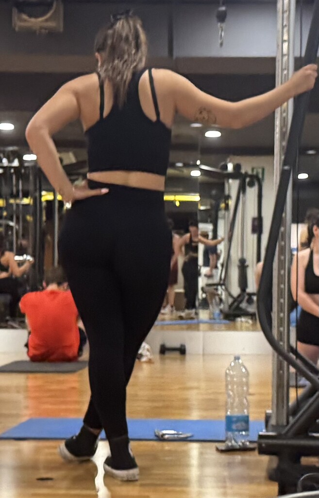 Hot ass gym girl with big boobs - Spandex, Leggings & Yoga Pants - Forum