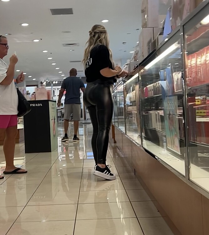 Pretty Blonde Pawg In Black Leather Leggings Spandex Leggings pretty-blonde-pawg-in-black-leather-leggings-spandex-leggings