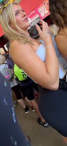 PAWG lulu babe and friend (3)