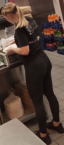 1702236097100_t8v1x1_2_1