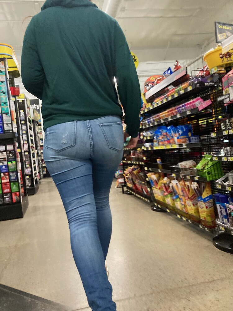 Super Thick Brunette Milf Tight Jeans Pawg Tight Jeans Forum