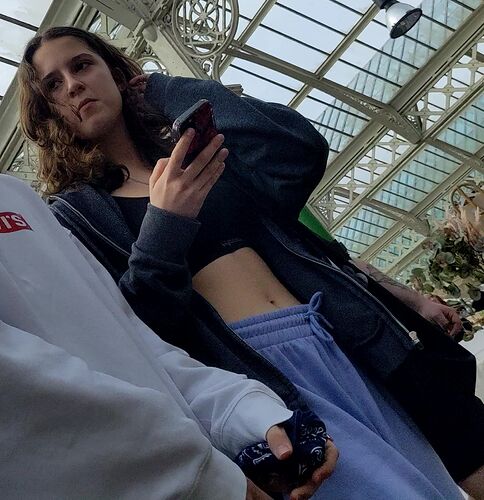 vlcsnap-2023-04-17-12h18m40s949