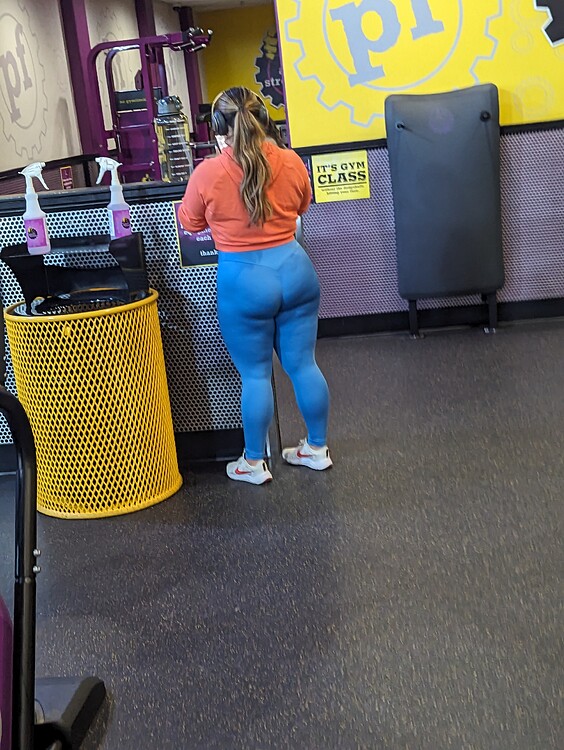 Plump Ass In Blue Leggings Gym Shot Spandex Leggings And Yoga Pants Forum